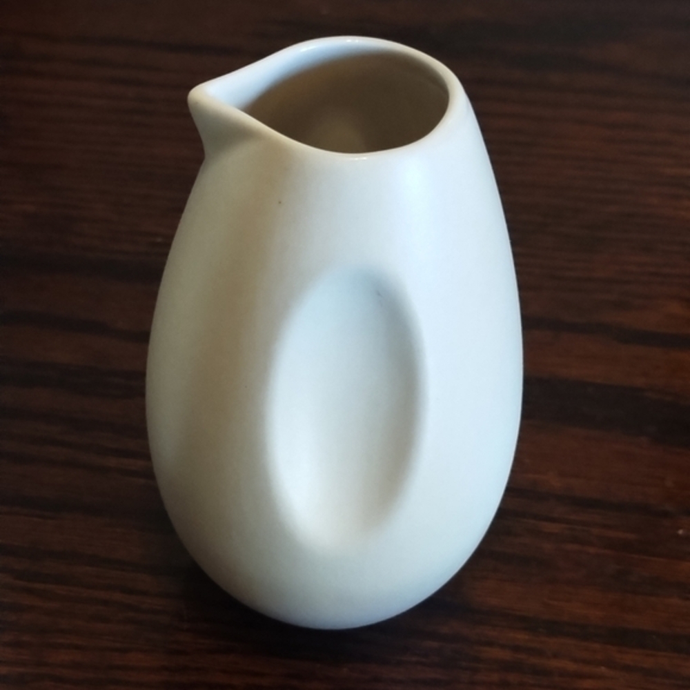 Calvin‎ Klein Basso Creamer Pitcher Bone White Ceramic Discontinued